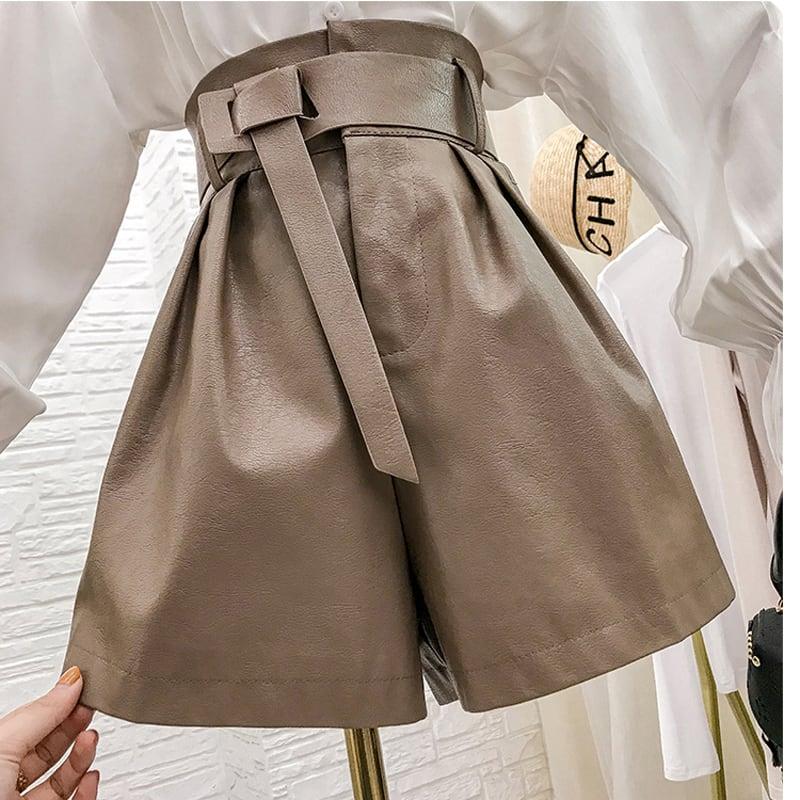 【173當鋪シリーズ】★短パン★ 2カラー カジュアルパンツ PU 着痩せ コーヒー色 ブラック 合わせやすい シンプル - ChinChic