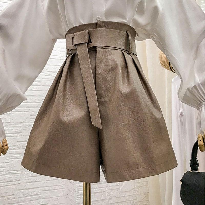 【173當鋪シリーズ】★短パン★ 2カラー カジュアルパンツ PU 着痩せ コーヒー色 ブラック 合わせやすい シンプル - ChinChic