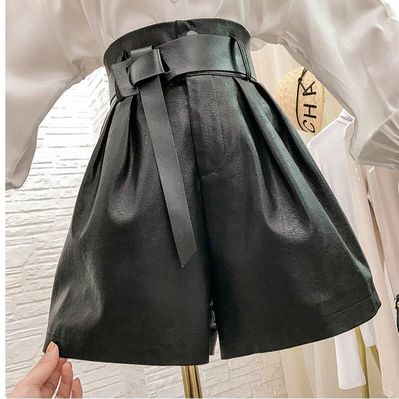 【173當鋪シリーズ】★短パン★ 2カラー カジュアルパンツ PU 着痩せ コーヒー色 ブラック 合わせやすい シンプル - ChinChic