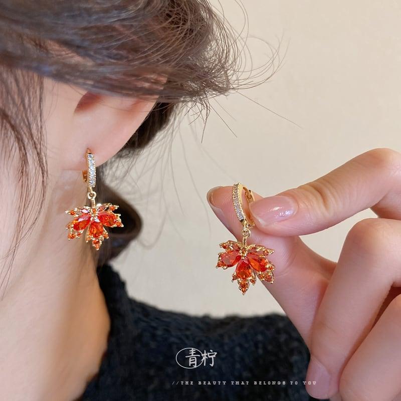 【青柠シリーズ】★耳飾り★ 3タイプ ピアス ペア レディース アクセサリー 楓 かえで 赤 可愛い 葉 気質アップ - ChinChic