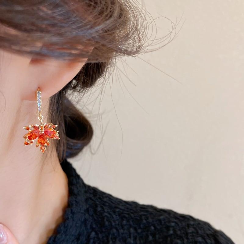 【青柠シリーズ】★耳飾り★ 3タイプ ピアス ペア レディース アクセサリー 楓 かえで 赤 可愛い 葉 気質アップ - ChinChic
