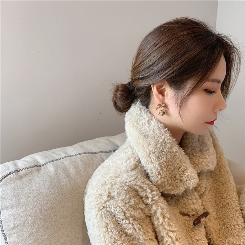 【QCWリーズ】可愛い豹柄リボンピアス 耳飾り 小物 個性的 ペア合わせやすい