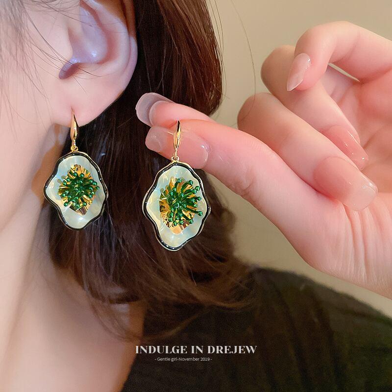 【DREJEWシリーズ】★ピアス★ ペア 耳飾り レディースアクセサリー 緑 グリーン 気質アップ デート - ChinChic