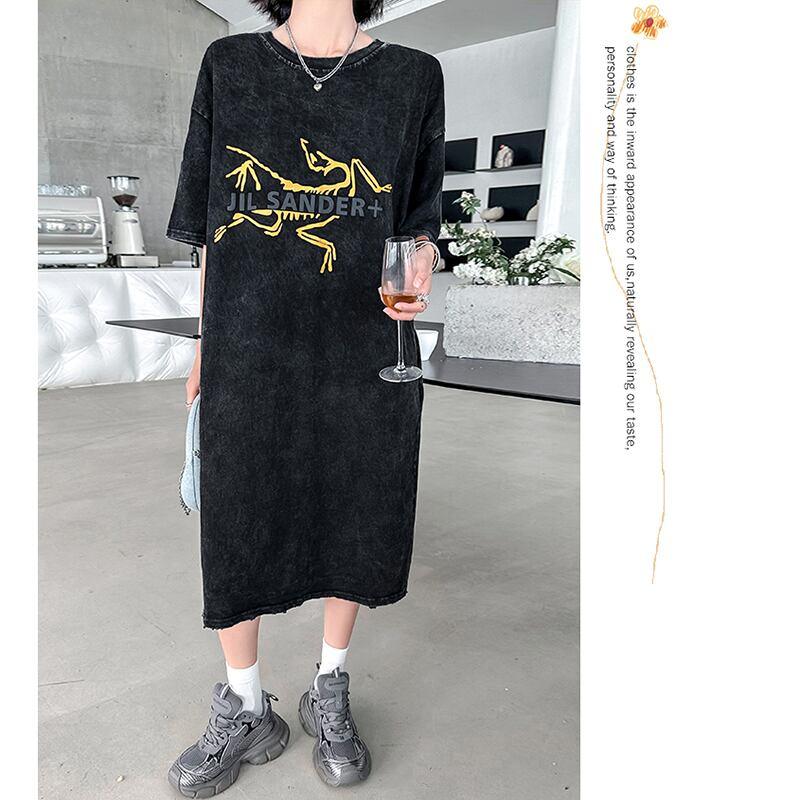 【YIDAOシリーズ】★Tシャツワンピース★ プリント レトロ ゆったり カジュアル 夏服 ブラック 黒い - ChinChic