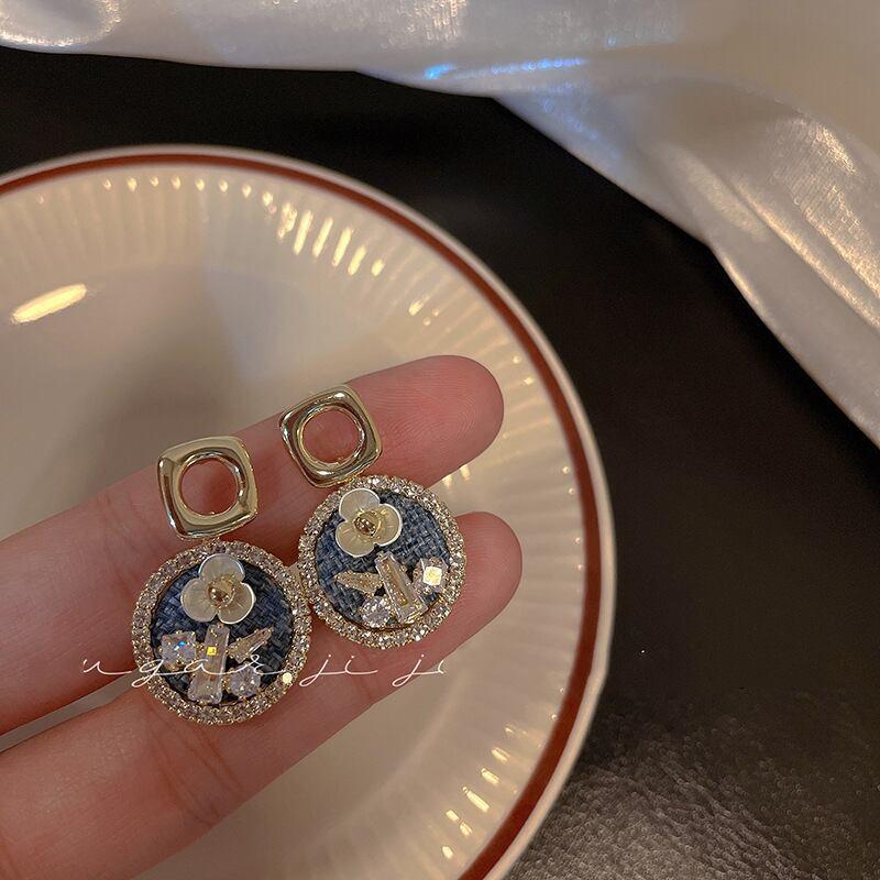 【ZAIZAIシリーズ】★耳飾り★ ピアス ペア レディース アクセサリー 気質アップ デート 通勤 花 キラキラ - ChinChic