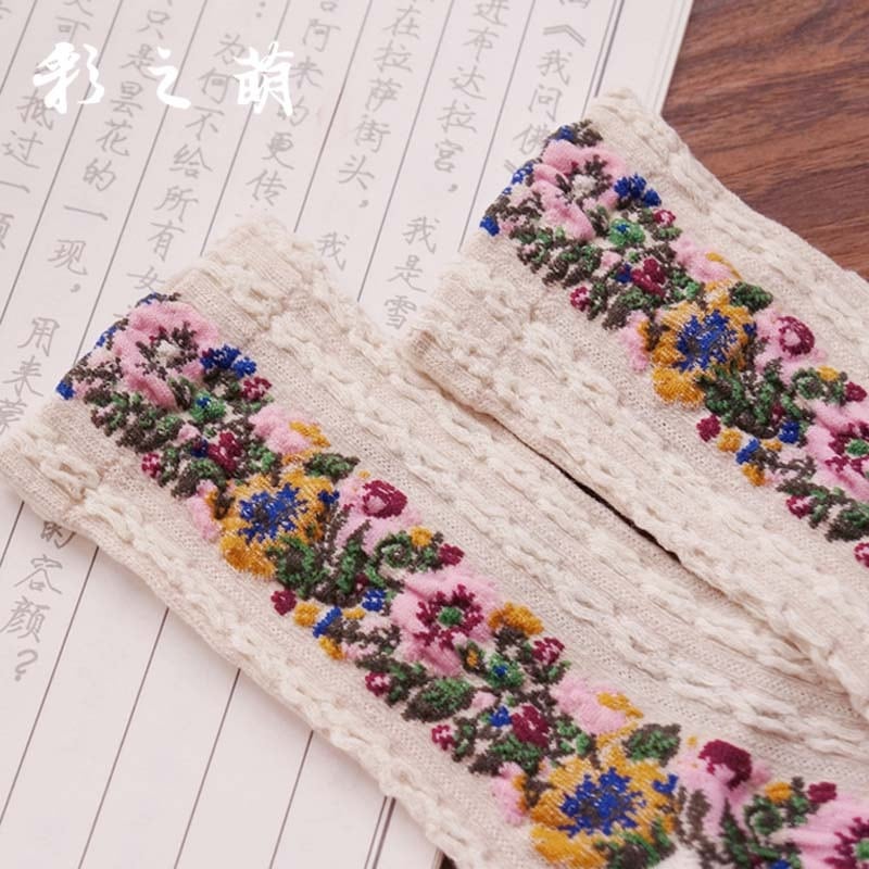 新商品】チャイナ風 手作り 森ガール 民族風 刺繍入り 花柄 靴下