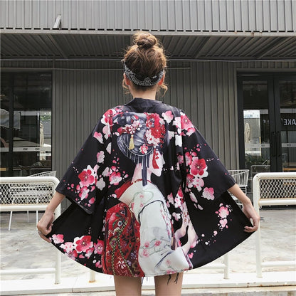 【潮我看シリーズ】カーディガン 2色 原宿風 ゆったり 美人模様 ブラック ホワイト トップス 格安