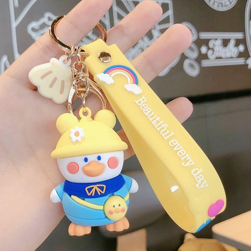 【MEIMEIシリーズ】★キーホルダー★ 3COLOR 青OR黄ORオレンジ 帽子をかぶるダック 飾り物 小物 可愛い 彩 - ChinChic