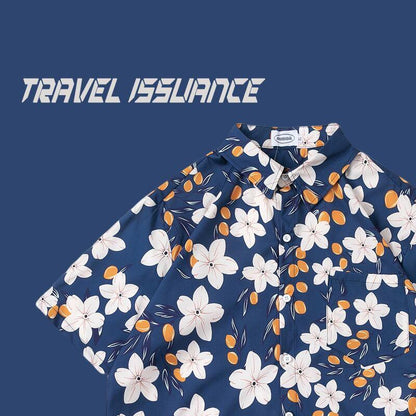 【TRAVEL ISSUANCEシリーズ】★レトロ シャツ★ 花柄シャツ 2COLOR 青OR黒 プリント 男女兼用 メンズ 海辺 旅行 撮影 - ChinChic